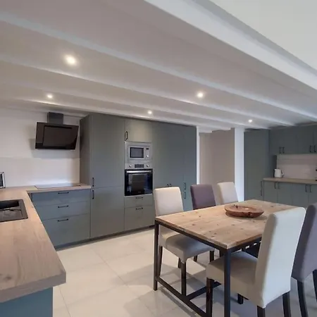 Maison En Pierre Renovee Holiday home