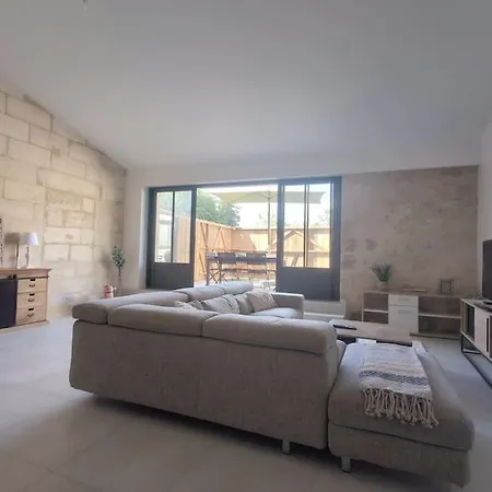 Maison En Pierre Renovee * Les Artigues-de-Lussac